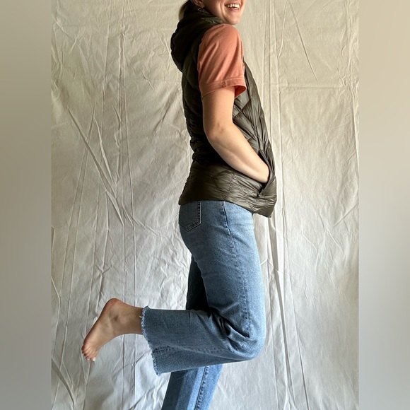 Reversible Gerry Puffer Vest - Picture 8 of 13